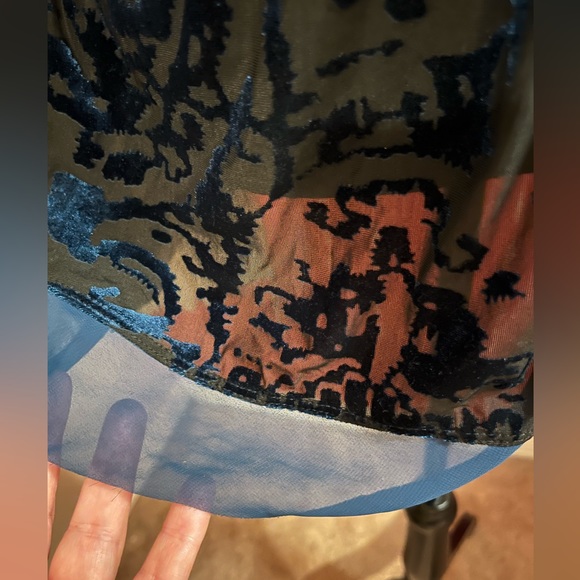 Vera Wang long sleeved Sheer Blue & Black Burnt Velvet blouse size large - Picture 6 of 9